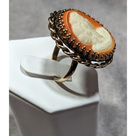 Vintage Cameo Ring Victorian Style Gold Tone Adjustable 7.5 - Picture 9 of 12